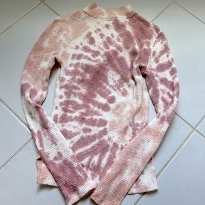 Tyedye turtle neck sweater (pink + white)